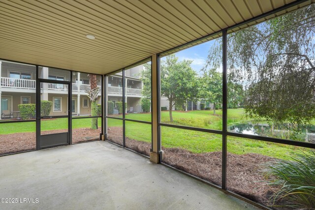 269 Ceasar Pl, Hilton Head Island, SC 29926 - unfurnished sunroom with a water view