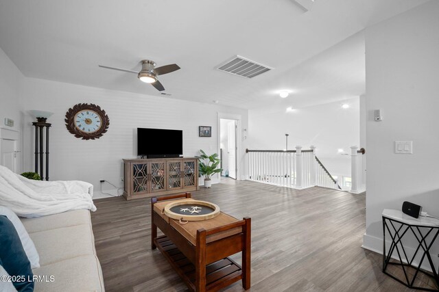 276 Monument St, Ridgeland, SC 29936 - living area with wood finished floors, ceiling fan, and baseboards