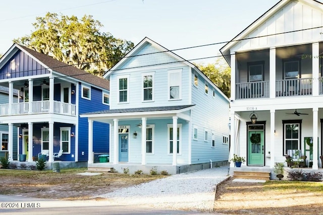 view of front facade featuring a porch and ceiling fan