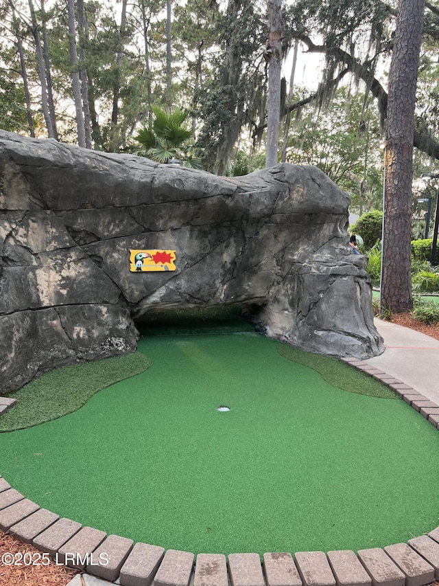 123 Sandcastle Ct, Hilton Head Island, SC 29928 - view of community featuring a putting green