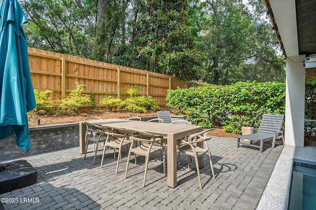 123 Sandcastle Ct, Hilton Head Island, SC 29928 - view of patio / terrace featuring outdoor dining space
