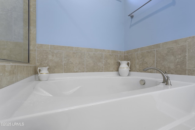 509 Nautical Ln, Okatie, SC 29909 - bathroom featuring a bath