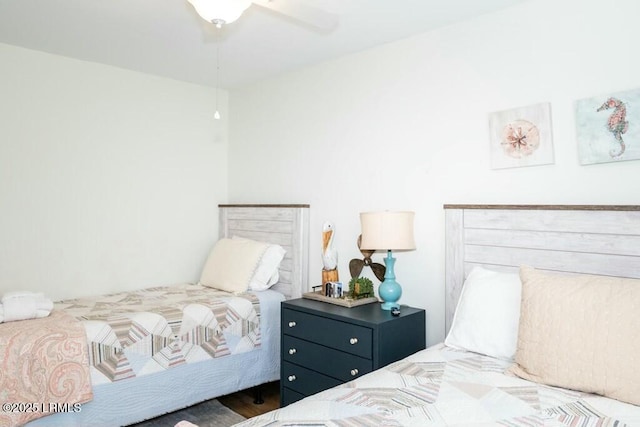 bedroom featuring ceiling fan