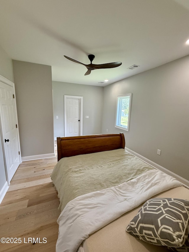 189 Deloss Point Rd, Ridgeland, SC 29936 - bedroom featuring light wood-style floors, a ceiling fan, and recessed lighting
