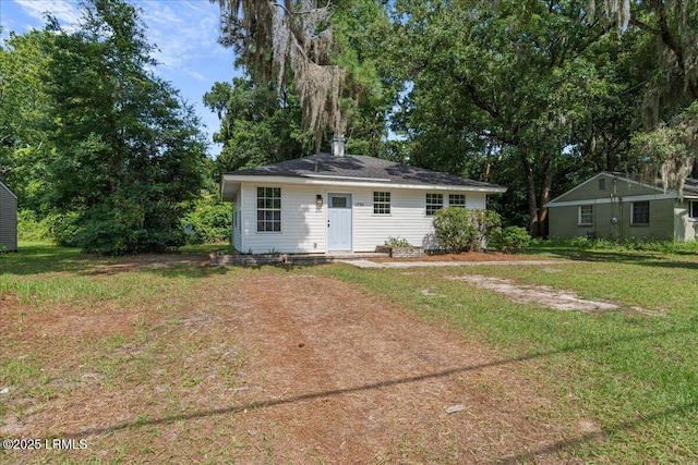 1730 Battery Park Dr, Port Royal, SC 29935 - view of front of house featuring a front lawn and view of wooded area