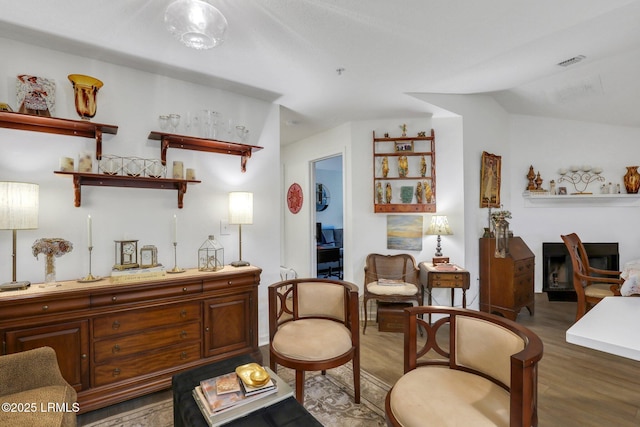 380 Marshland Rd Unit H34, Hilton Head Island, SC 29926 - sitting room with light wood-type flooring, a dry bar, and visible vents