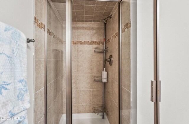 104 Grande Oaks, Beaufort, SC 29906 - bathroom featuring a shower with shower door