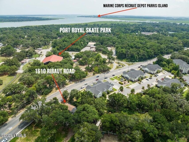 Listing photo 3 for 1610 Ribaut Rd, Port Royal SC 29935