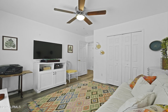 249 Hitching Post Cres, Bluffton, SC 29910 - living area featuring a ceiling fan and wood finished floors