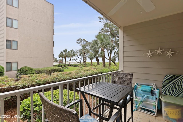 15 S Forest Beach Dr Unit 1D, Hilton Head Island, SC 29928 - balcony featuring ceiling fan and outdoor dining space