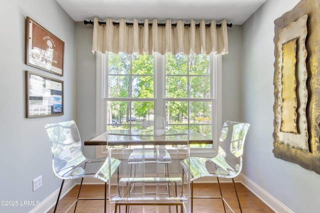 71 Peninsula Dr, Hilton Head Island, SC 29926 - living area featuring plenty of natural light
