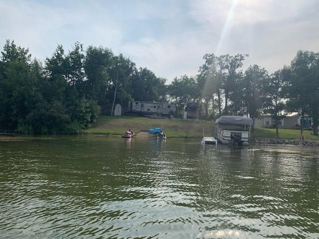 178 Castleman Ln, Lake Metigoshe, ND 58318