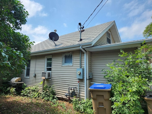 view of home's exterior