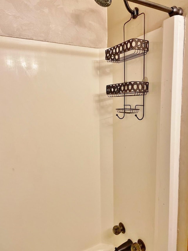 details with shower / washtub combination