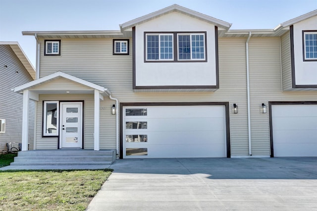 view of front facade featuring a garage