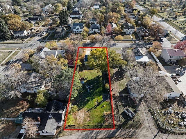 1012 4th St, Minot, ND 58701 - bird's eye view featuring a residential view