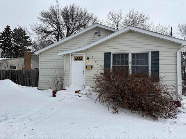 1107 SE 2nd St, Minot, ND 58701 - view of front facade