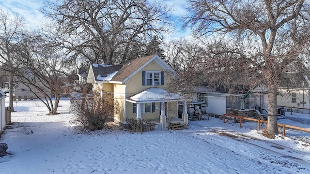 view of front of property