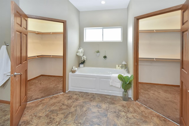 bathroom featuring a bathing tub