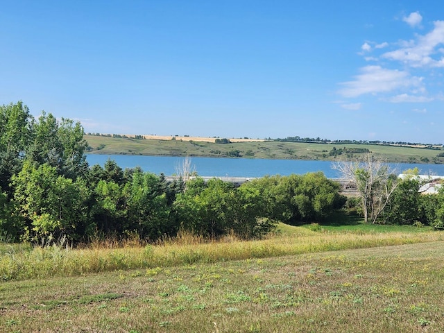 300 SE 4th Ave, Kenmare, ND 58746