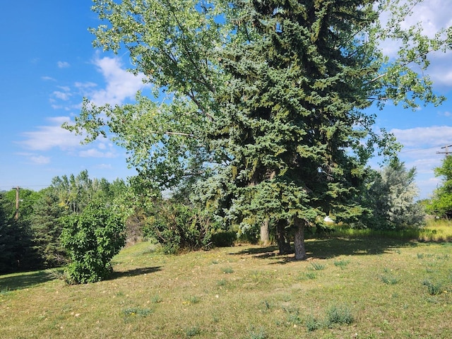 300 SE 4th Ave, Kenmare, ND 58746