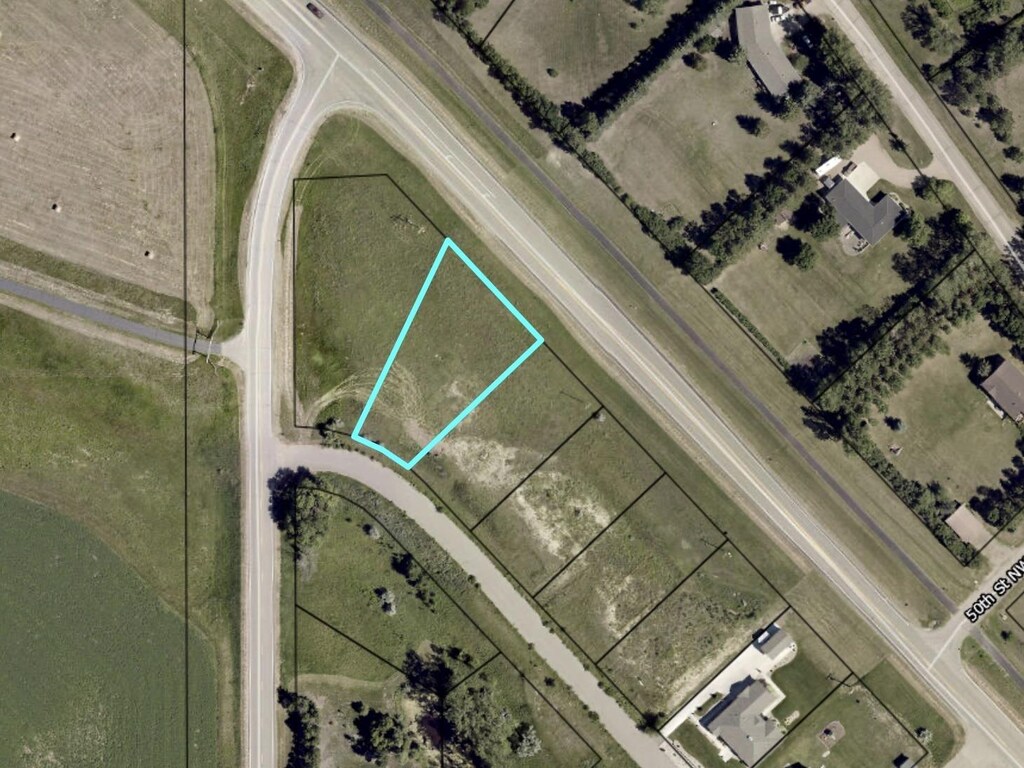 5300 NW Tumbleweed Rd, Minot, ND 58703