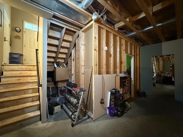 38 Mulberry Loop, Minot, ND 58703 - basement with stairway