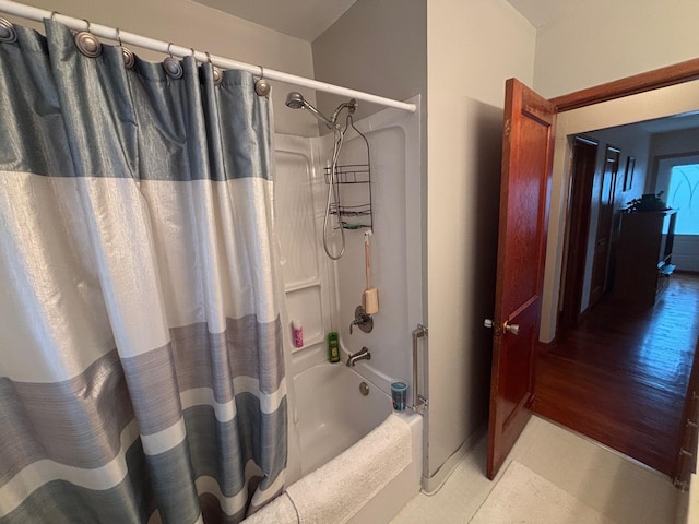 402 Brewster St, Harvey, ND 58341 - full bathroom with shower / bath combo