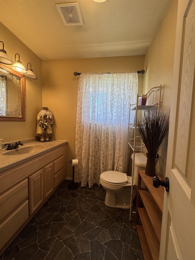 804 W Central Ave, Minot, ND 58703