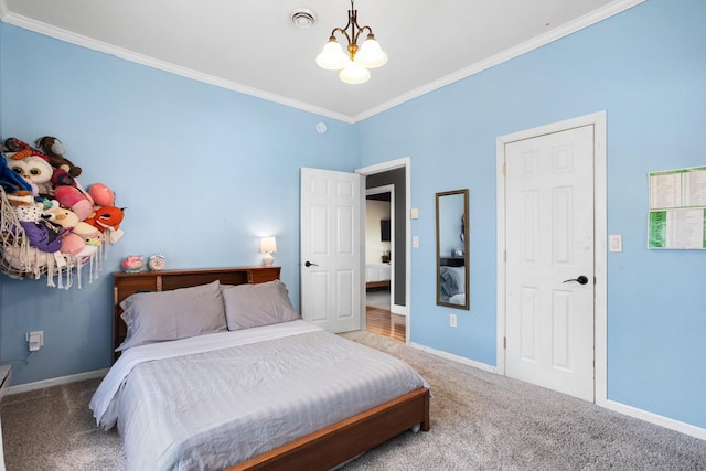 724 3rd Ave, Minot, ND 58703 - carpeted bedroom featuring baseboards, a chandelier, and crown molding