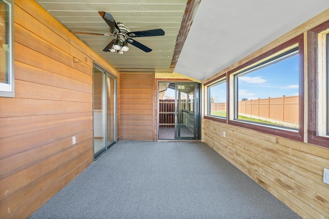 600 SW 24th Ave, Minot, ND 58701 - unfurnished sunroom featuring ceiling fan