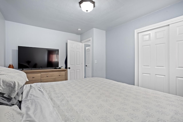 1722 1st St, Minot, ND 58701 - bedroom with a closet