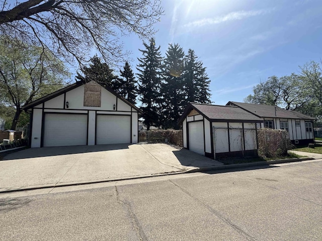 701 9th Ave, Minot, ND 58703 - view of detached garage