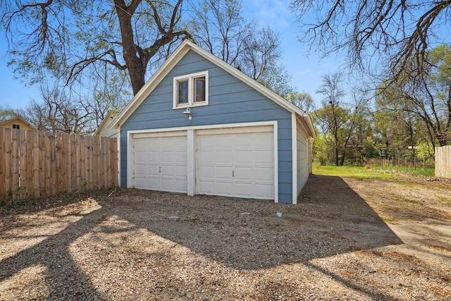 706 E Central Ave, Minot, ND 58701 - detached garage with fence