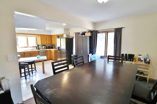 306 Davis St, Burlington, ND 58722 - view of dining area