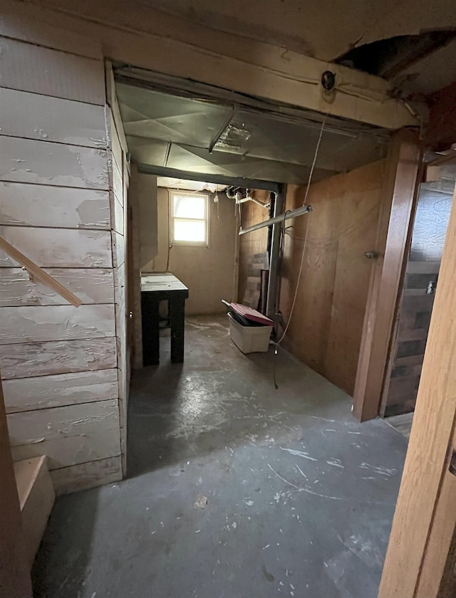 909 NW 10th Ave, Minot, ND 58703 - view of below grade area