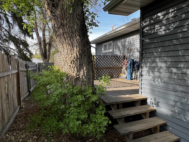 410 6th Ave, Minot, ND 58703 - wooden deck with fence