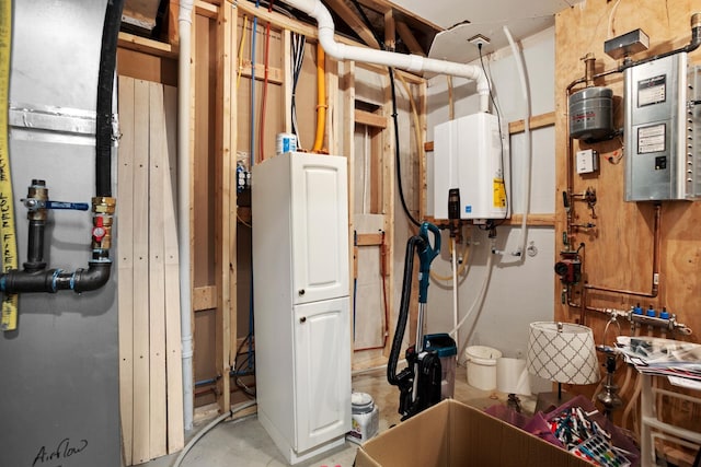 1804 Valley Bluffs Dr, Minot, ND 58701 - utilities featuring tankless water heater