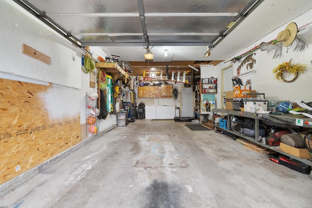 1816 7th St, Minot, ND 58703 - garage with a workshop area