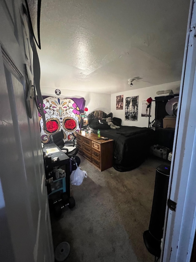 622 Central Ave, Minot, ND 58701 - interior space featuring a textured ceiling