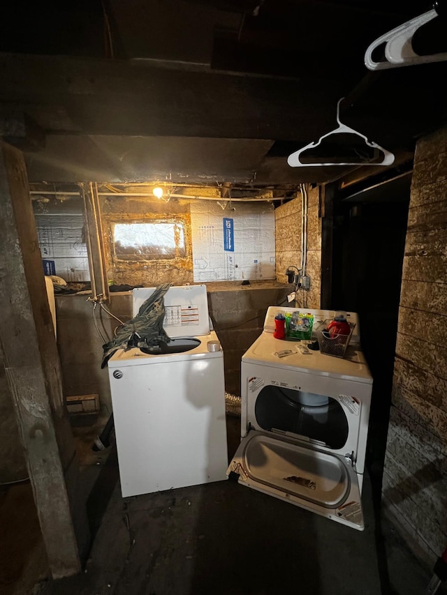 622 Central Ave, Minot, ND 58701 - unfinished basement with washer and clothes dryer
