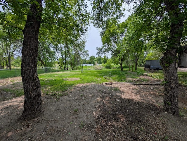 2704 SE 9th Ave, Minot, ND 58701 - view of yard