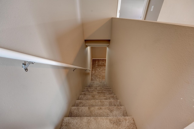 3328 NW 20th Ave, Minot, ND 58703 - view of stairway