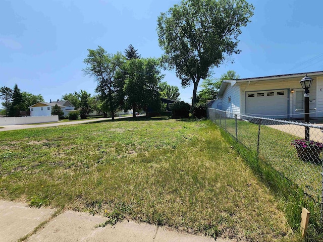 1302 6th St, Minot, ND 58701