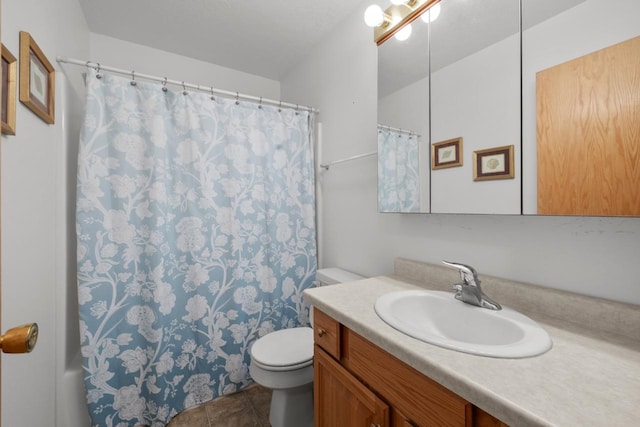 2009 14th St, Minot, ND 58703 - full bath with vanity, a shower with shower curtain, and tile patterned floors