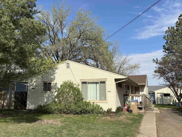 1809 Main St, Minot, ND 58701 - view of front of home