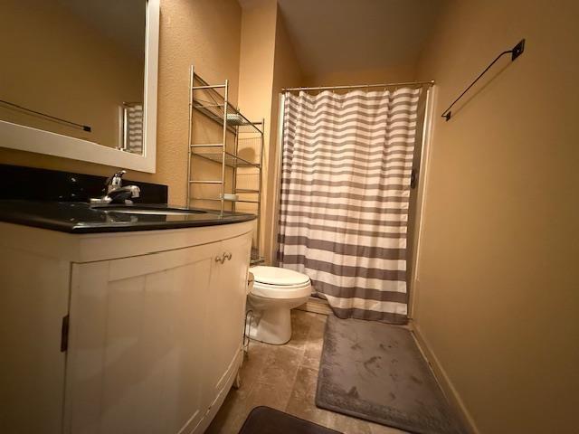 102 8th St, Minot, ND 58701