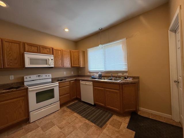 102 8th St, Minot, ND 58701