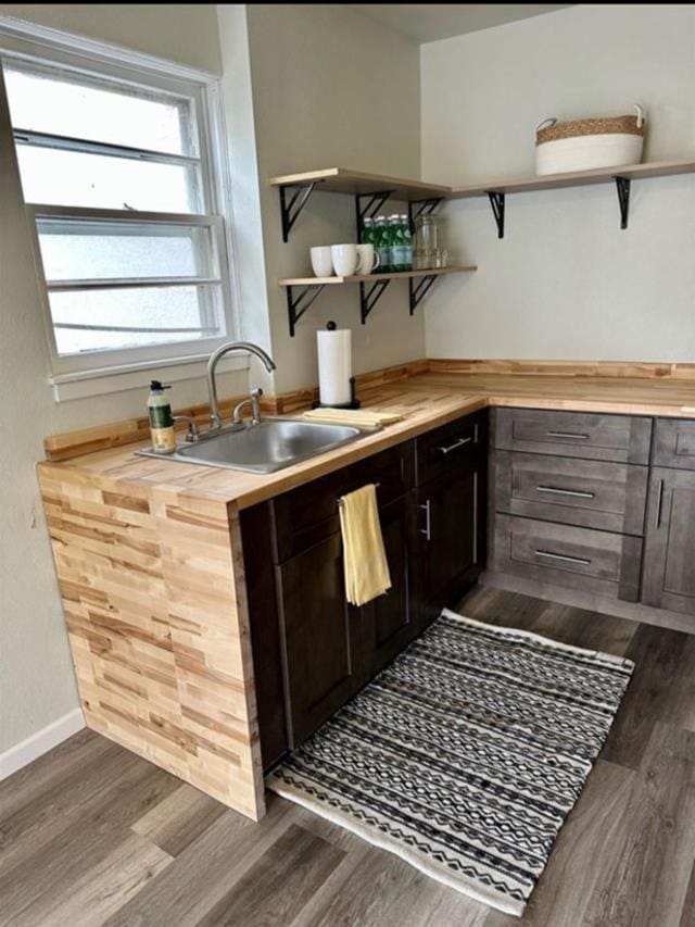 607 Main St, Minot, ND 58701 - indoor bar with dark wood-type flooring