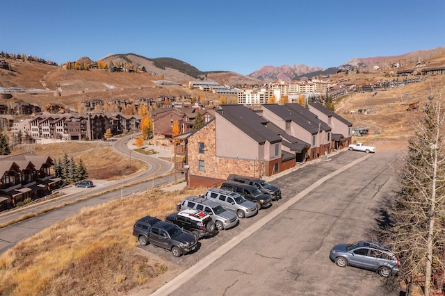 bird's eye view featuring a mountain view